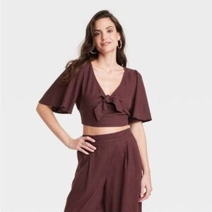 A New Day Flutter Sleeve Crop Top in Dark Brown | M